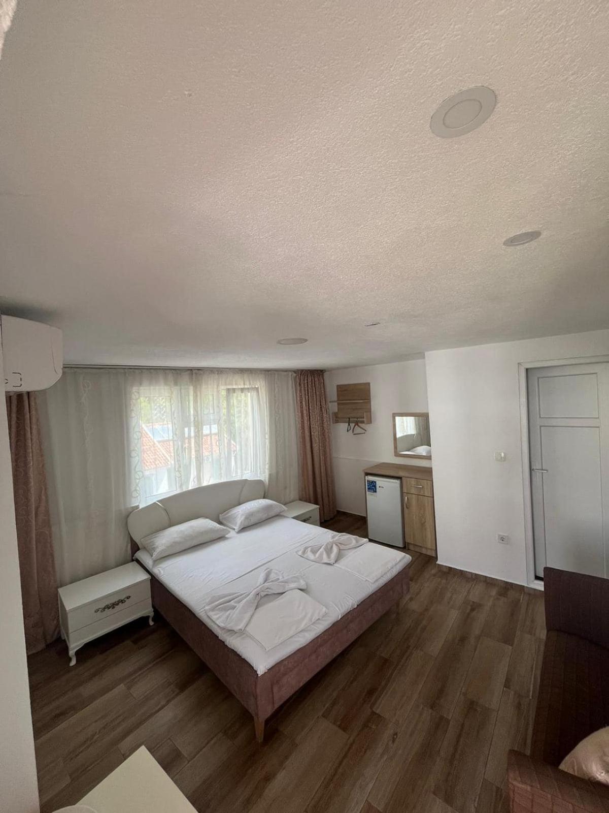 Saki Apartments Budva Kültér fotó